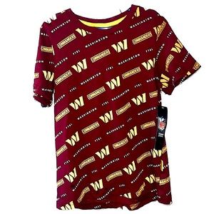 Washington Commanders Burgundy and Gold Logo Short Sleeved T-Shirt, Kids Size 8.
